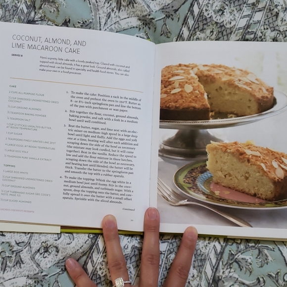 Luscious Coconut Desserts Cookbook - Picture 2 of 2